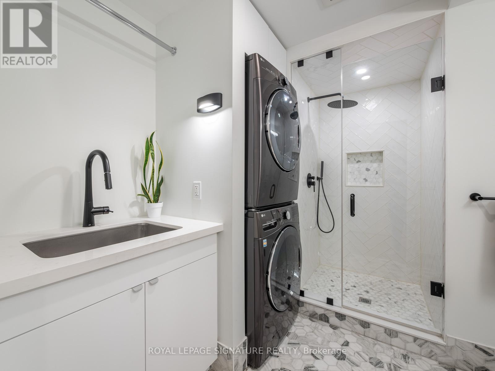 995 Greenwood Avenue, Toronto, Ontario M4J 4C7 - Photo 45 - E13141754