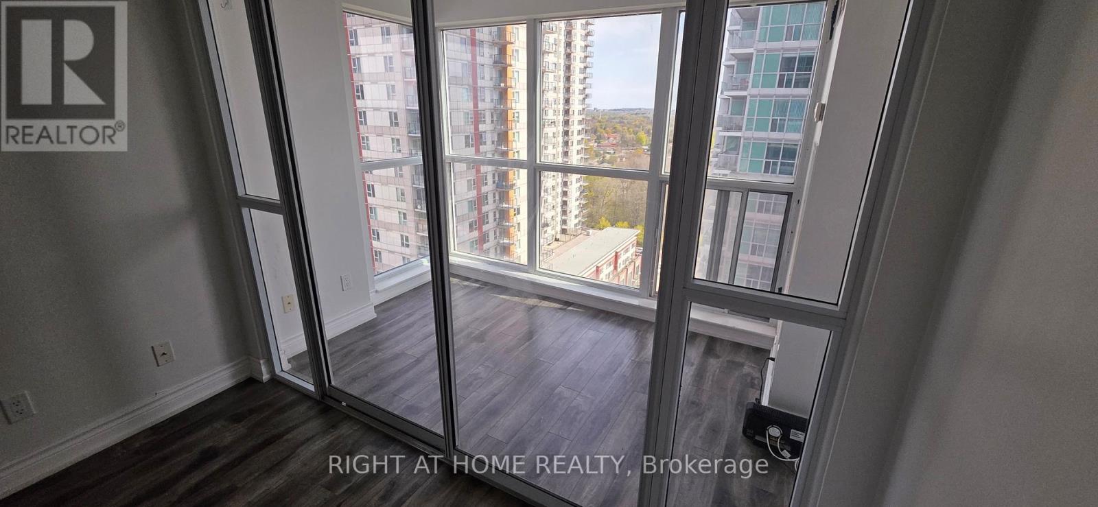1704 - 70 Town Centre Court, Toronto, Ontario  M1P 4Y7 - Photo 11 - E13141776