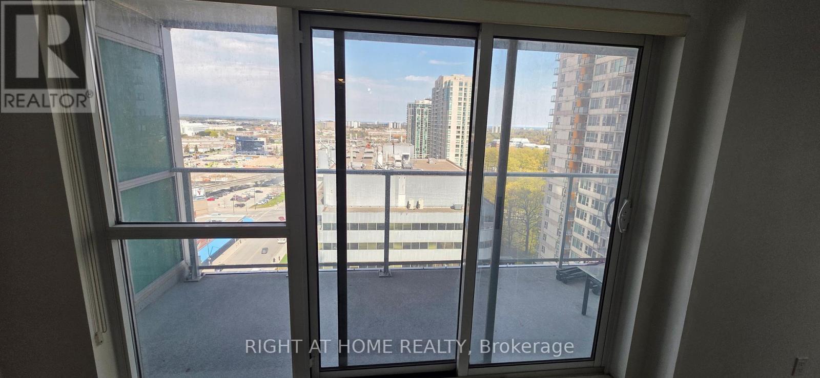 1704 - 70 Town Centre Court, Toronto, Ontario  M1P 4Y7 - Photo 12 - E13141776
