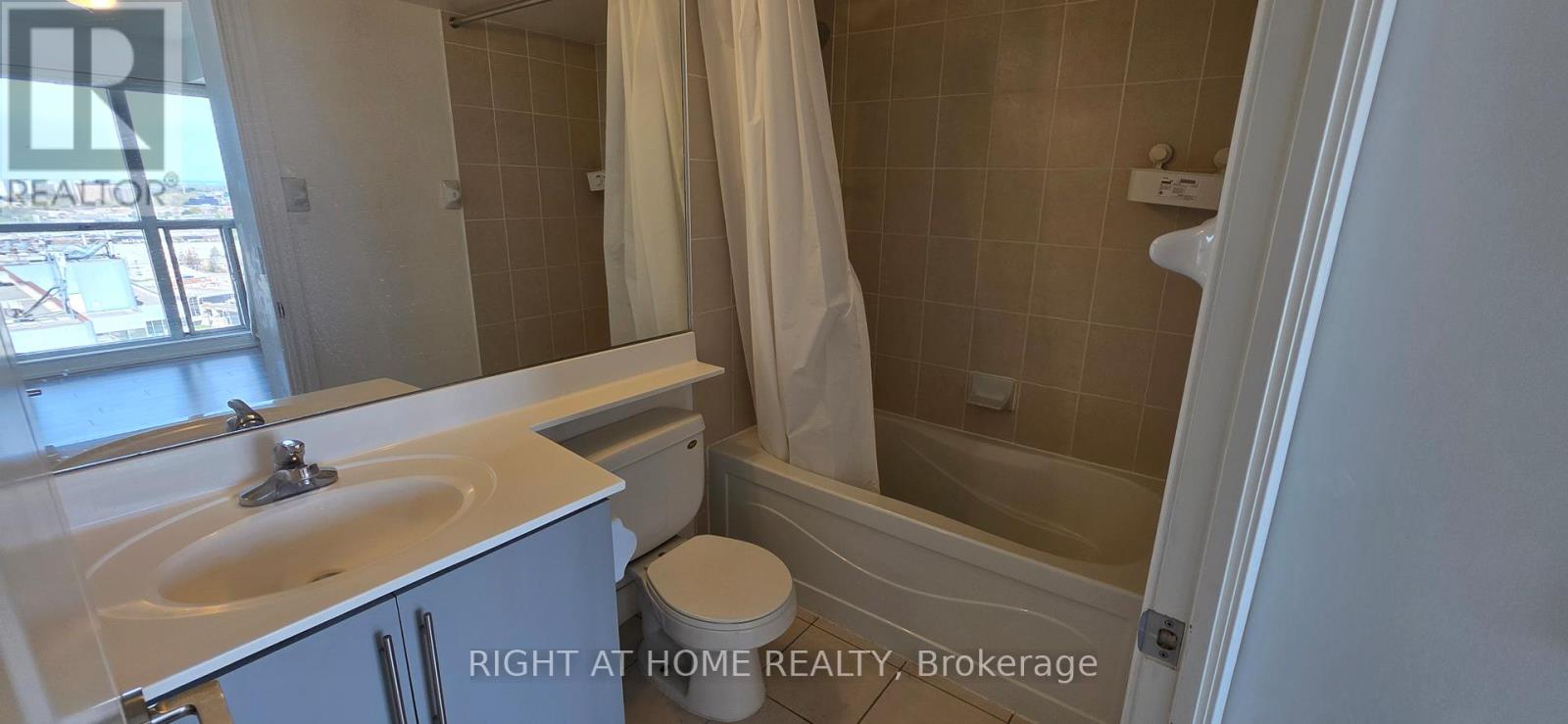 1704 - 70 Town Centre Court, Toronto, Ontario  M1P 4Y7 - Photo 13 - E13141776