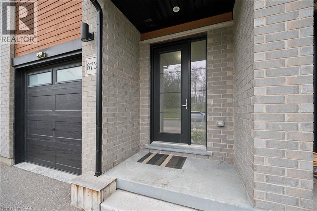 873 Robert Ferrie Drive, Kitchener, Ontario  N2R 0P2 - Photo 3 - 40829127