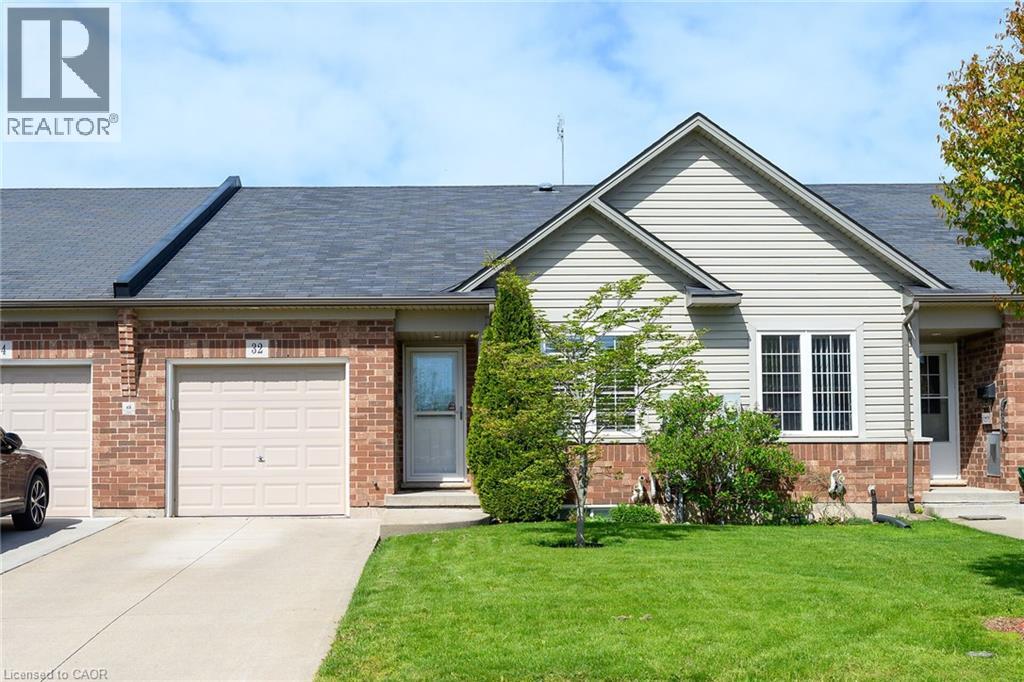 32 Woodburn Avenue, St. Catharines, Ontario  L2P 0B8 - Photo 2 - 40828021