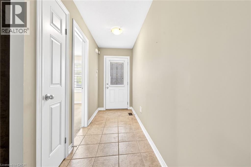 32 Woodburn Avenue, St. Catharines, Ontario  L2P 0B8 - Photo 37 - 40828021