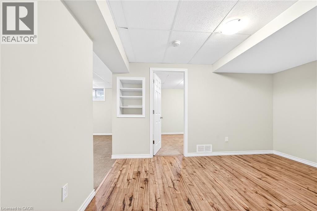 32 Woodburn Avenue, St. Catharines, Ontario  L2P 0B8 - Photo 26 - 40828021
