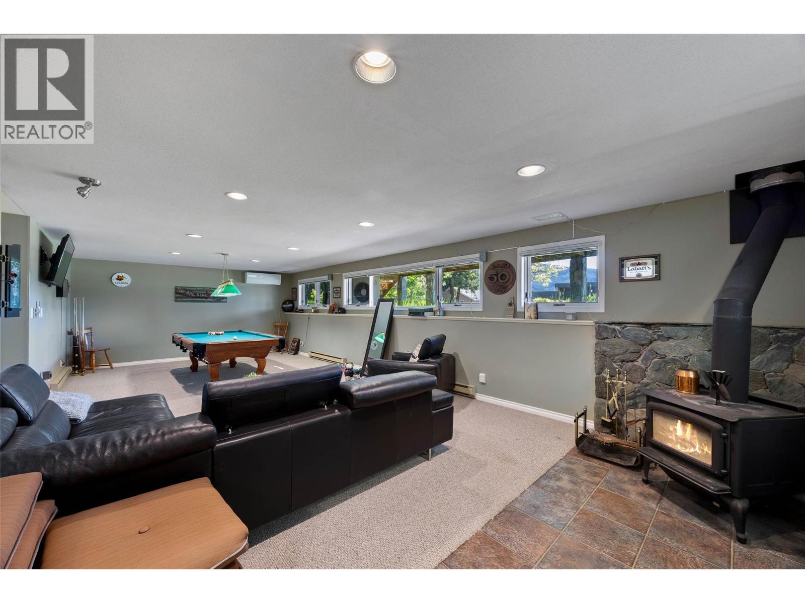 8697 St. Ives Road
