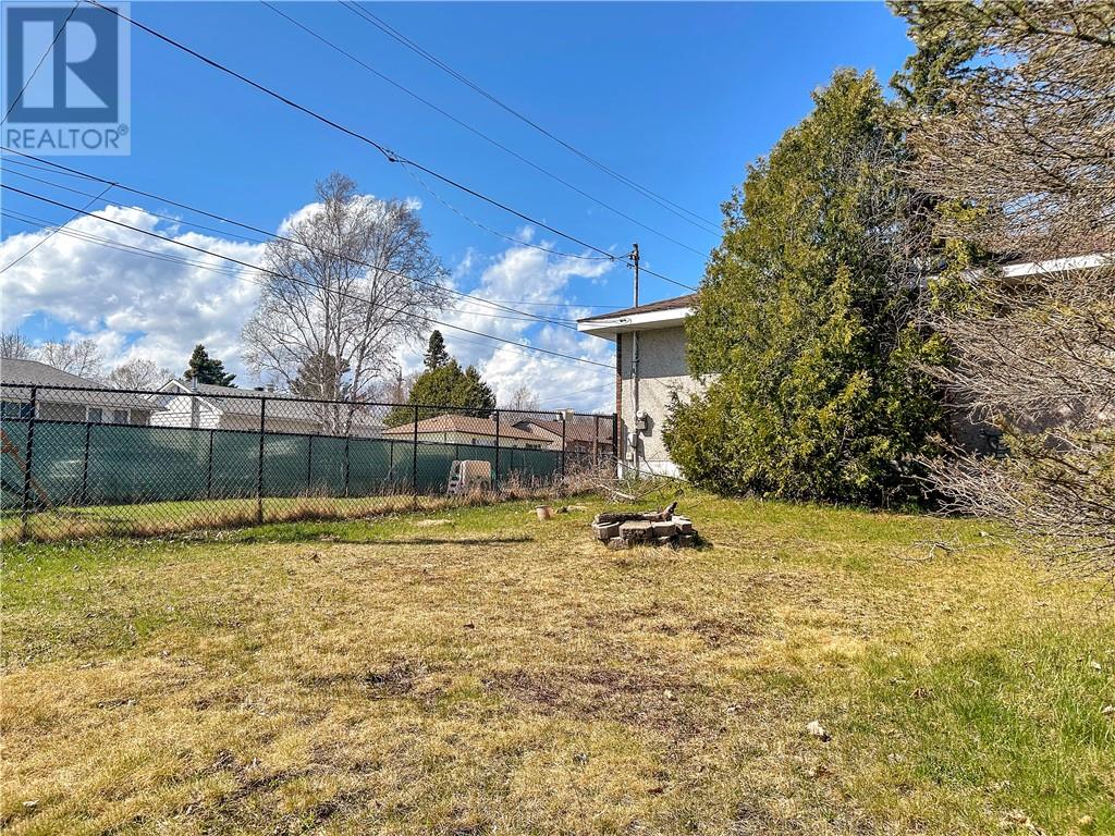 12 Wickwas Street, Onaping, Ontario  P0M 2R0 - Photo 6 - 2127847