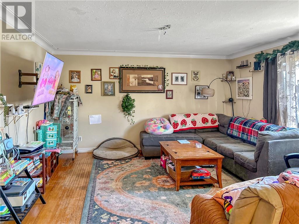12 Wickwas Street, Onaping, Ontario  P0M 2R0 - Photo 8 - 2127847