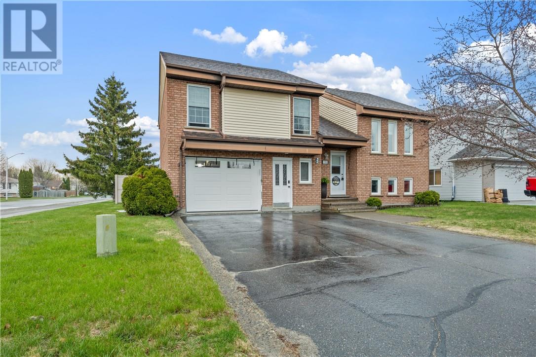 132 Ravina Avenue, Garson, Ontario  P3L 1B8 - Photo 2 - 2127838