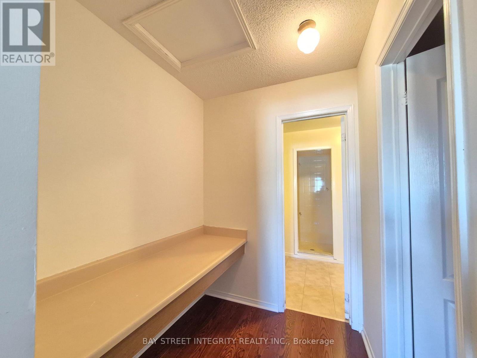 5132 Guildwood Way, Mississauga, Ontario  L5R 2S7 - Photo 19 - W13141744