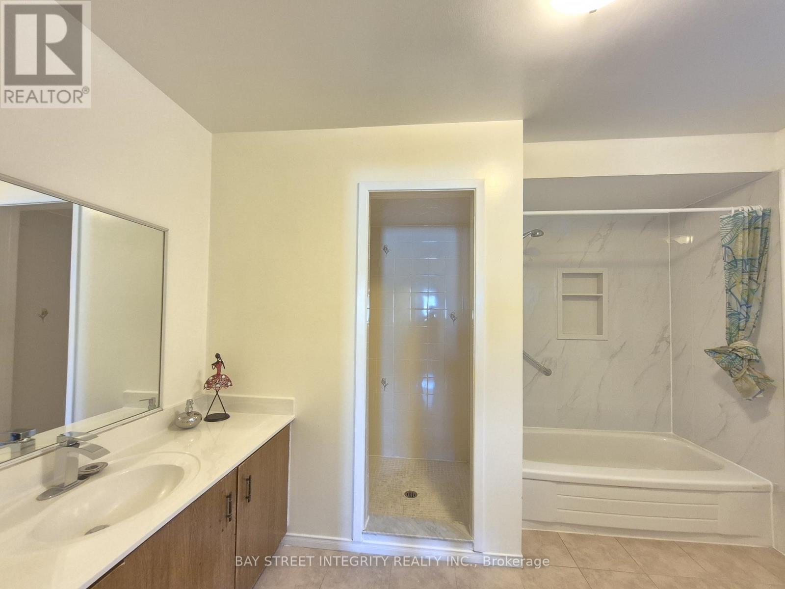 5132 Guildwood Way, Mississauga, Ontario  L5R 2S7 - Photo 21 - W13141744