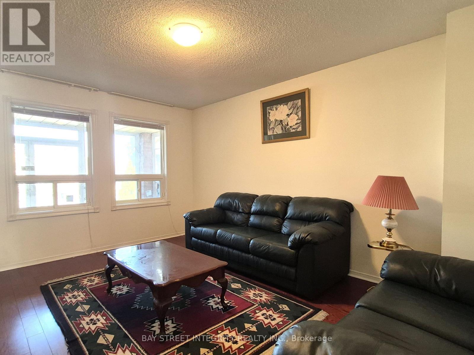 5132 Guildwood Way, Mississauga, Ontario  L5R 2S7 - Photo 3 - W13141744
