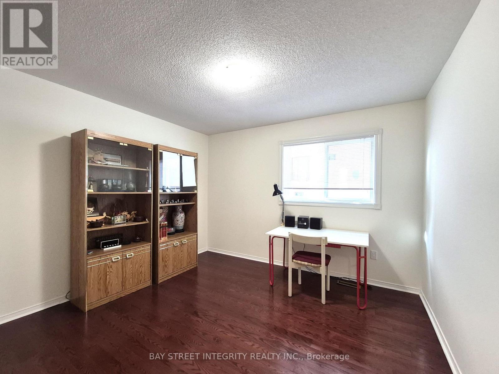 5132 Guildwood Way, Mississauga, Ontario  L5R 2S7 - Photo 4 - W13141744