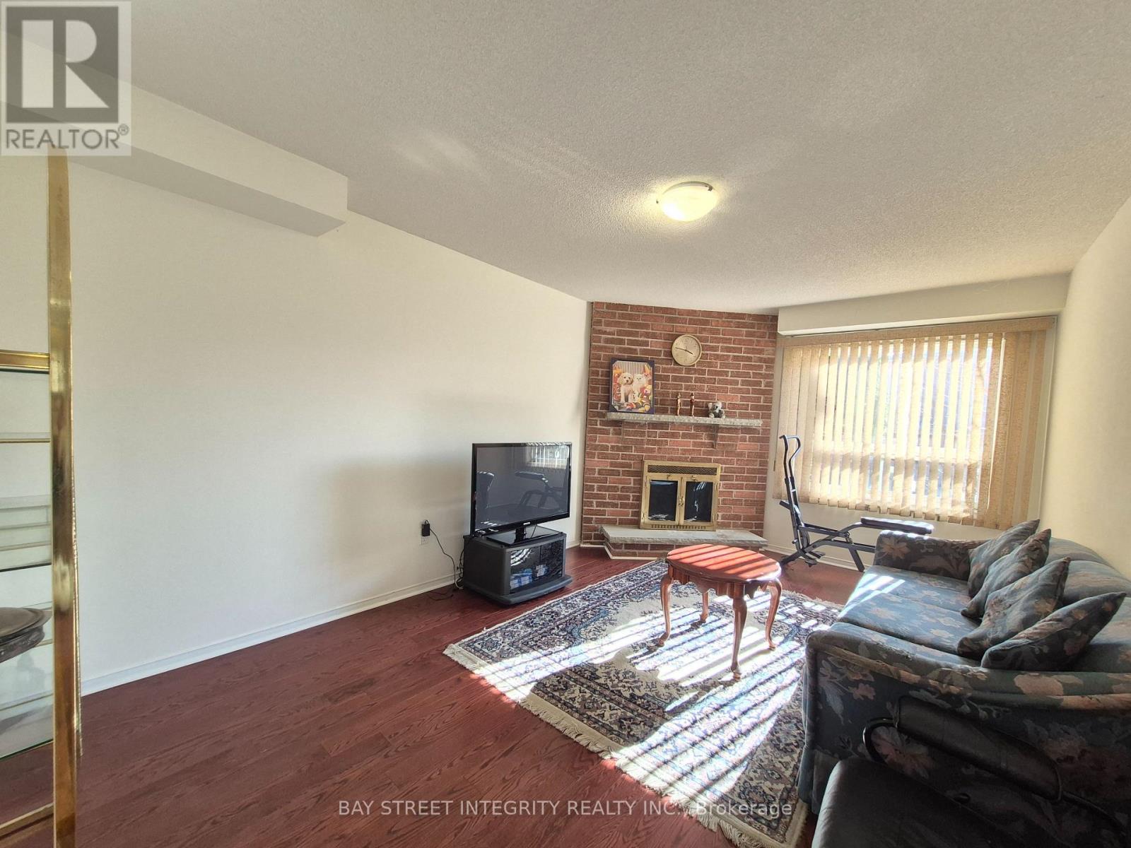 5132 Guildwood Way, Mississauga, Ontario  L5R 2S7 - Photo 6 - W13141744