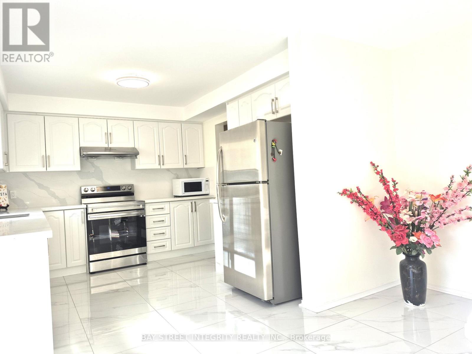 5132 Guildwood Way, Mississauga, Ontario  L5R 2S7 - Photo 8 - W13141744