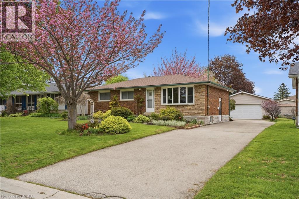 17 Kathleen Street, Paris, Ontario  N3L 1V7 - Photo 1 - 40830112