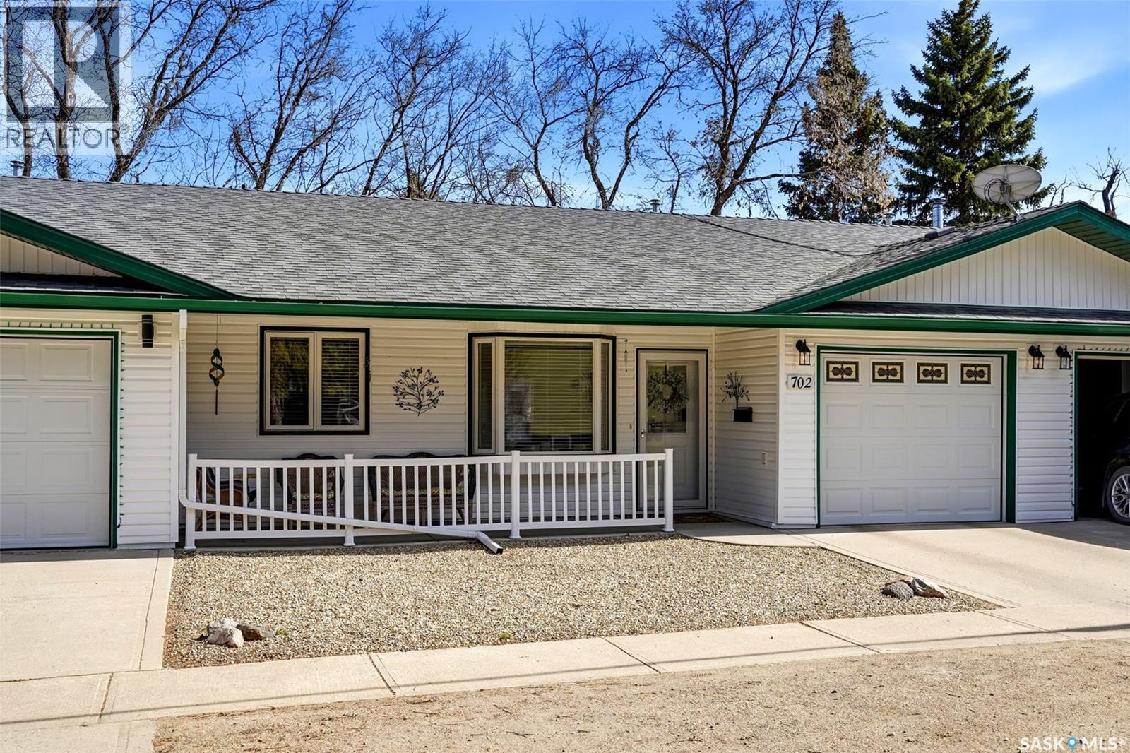 702 Eden STREET, Indian Head, Saskatchewan
