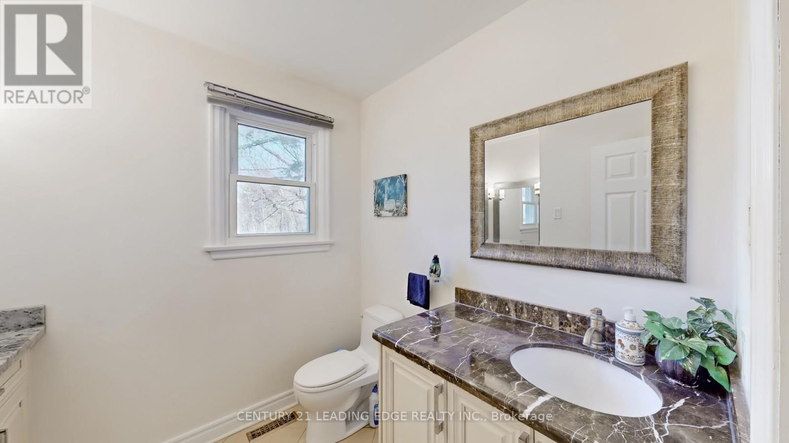 18 Kennedy Lane, Whitchurch-Stouffville, Ontario  L4A 2J5 - Photo 15 - N13000884