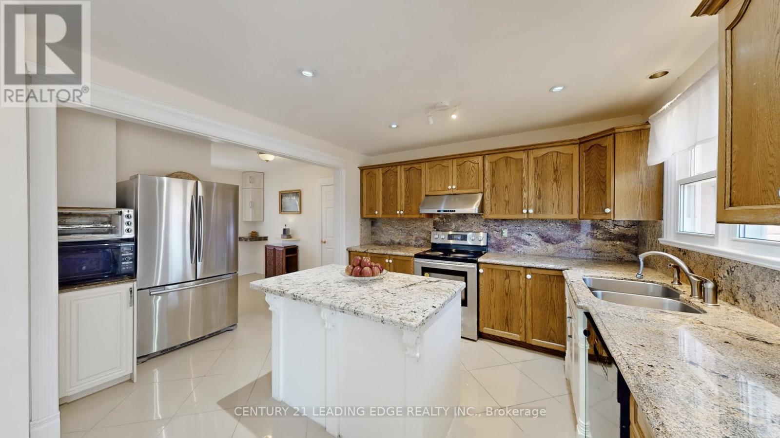 18 Kennedy Lane, Whitchurch-Stouffville, Ontario  L4A 2J5 - Photo 11 - N13000884