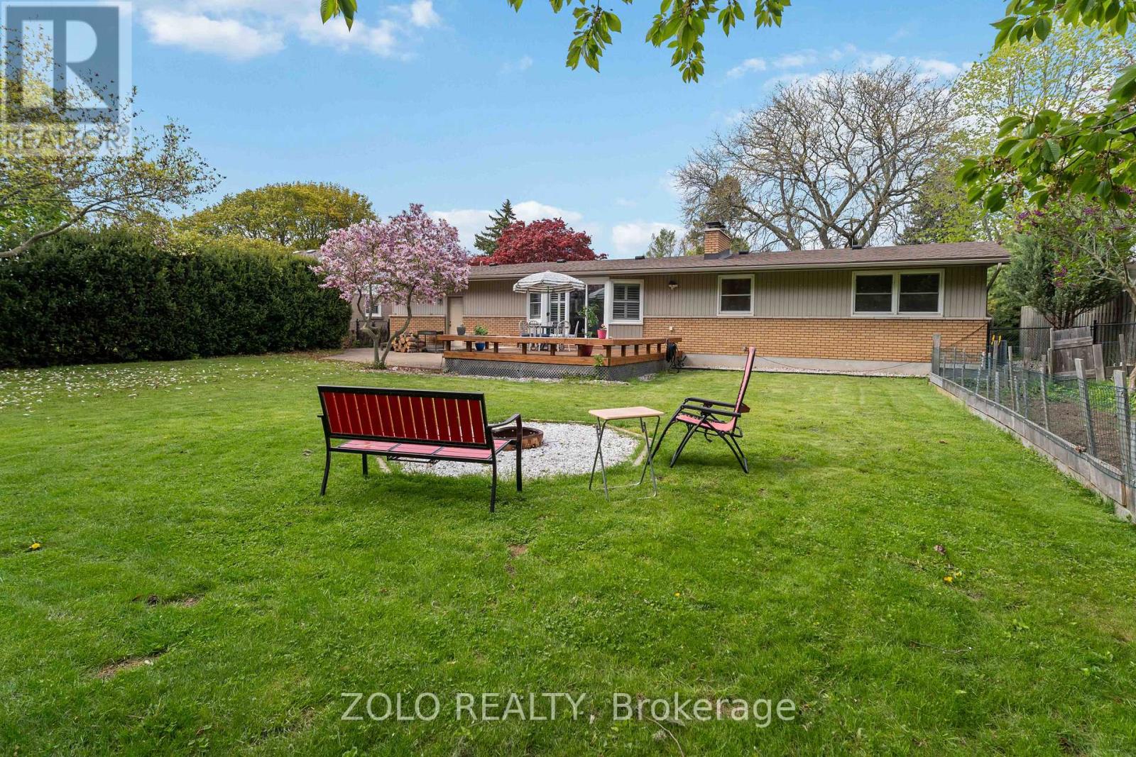 9 Brookside Avenue, Grimsby, Ontario  L3M 1V8 - Photo 24 - X13141718