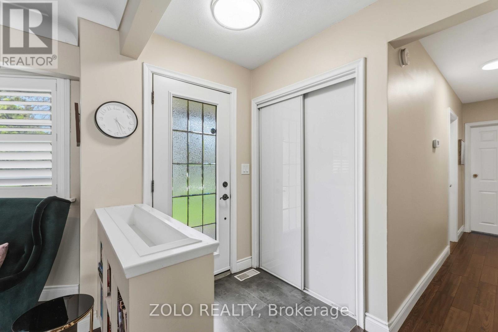 9 Brookside Avenue, Grimsby, Ontario  L3M 1V8 - Photo 3 - X13141718