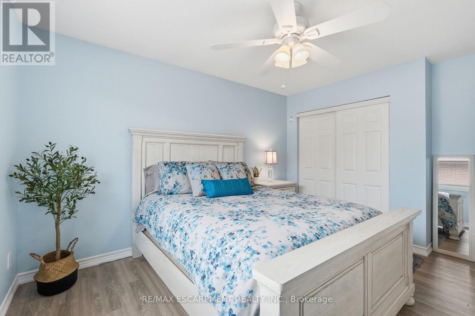300 Eaglewood Drive, Hamilton, Ontario  L8W 1T5 - Photo 20 - X13141770