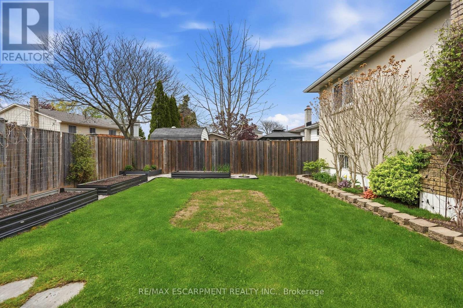 300 Eaglewood Drive, Hamilton, Ontario  L8W 1T5 - Photo 41 - X13141770