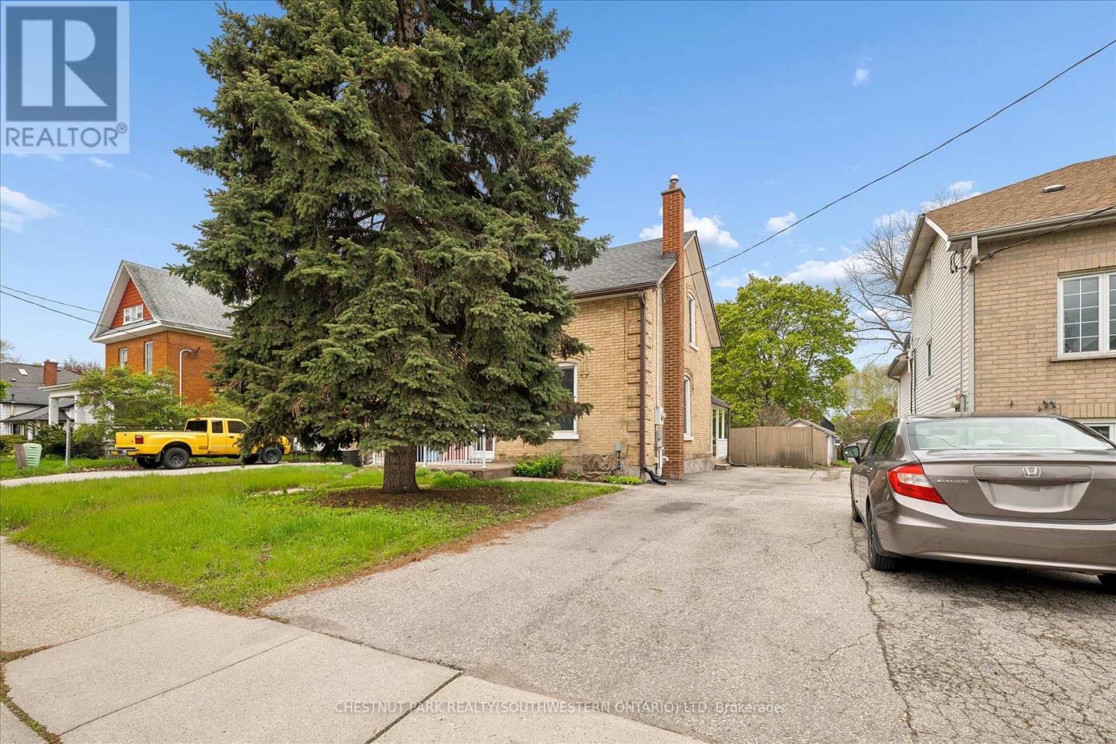 30 Hopeton Street, Cambridge, Ontario  N1R 3T3 - Photo 2 - X13141774
