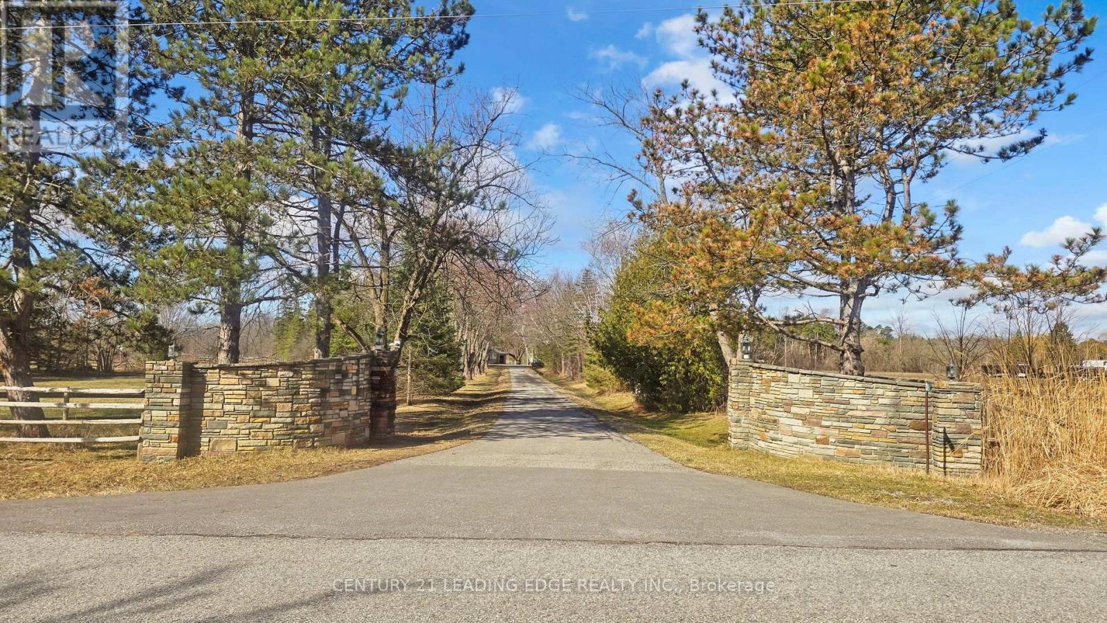 18 Kennedy Lane, Whitchurch-Stouffville, Ontario  L4A 2J5 - Photo 2 - N13000884