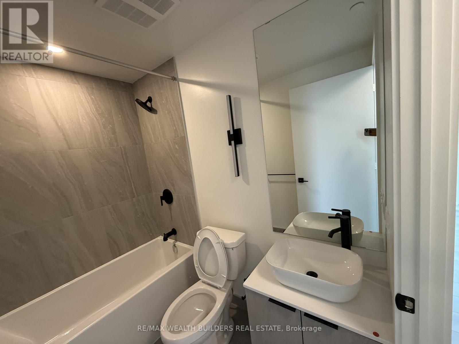 2102 - 1185 Dupont Street, Toronto, Ontario  M6H 0G5 - Photo 16 - W13126952