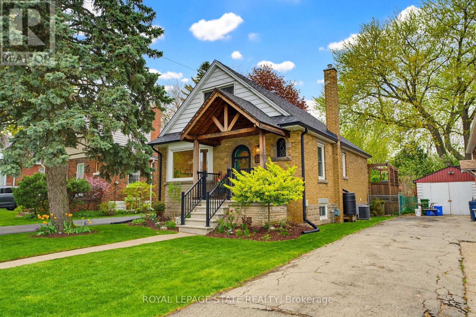198 East 19th Street, Hamilton, Ontario L9A 4S5 - Photo 2 - X13135498