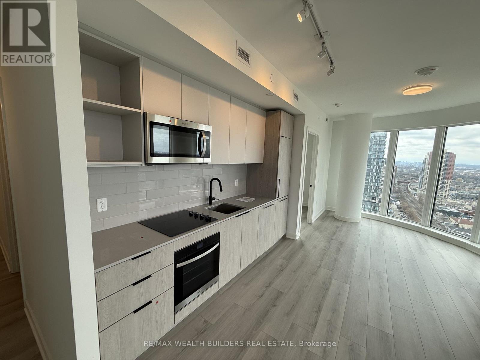 2102 - 1185 Dupont Street, Toronto, Ontario  M6H 0G5 - Photo 8 - W13126952