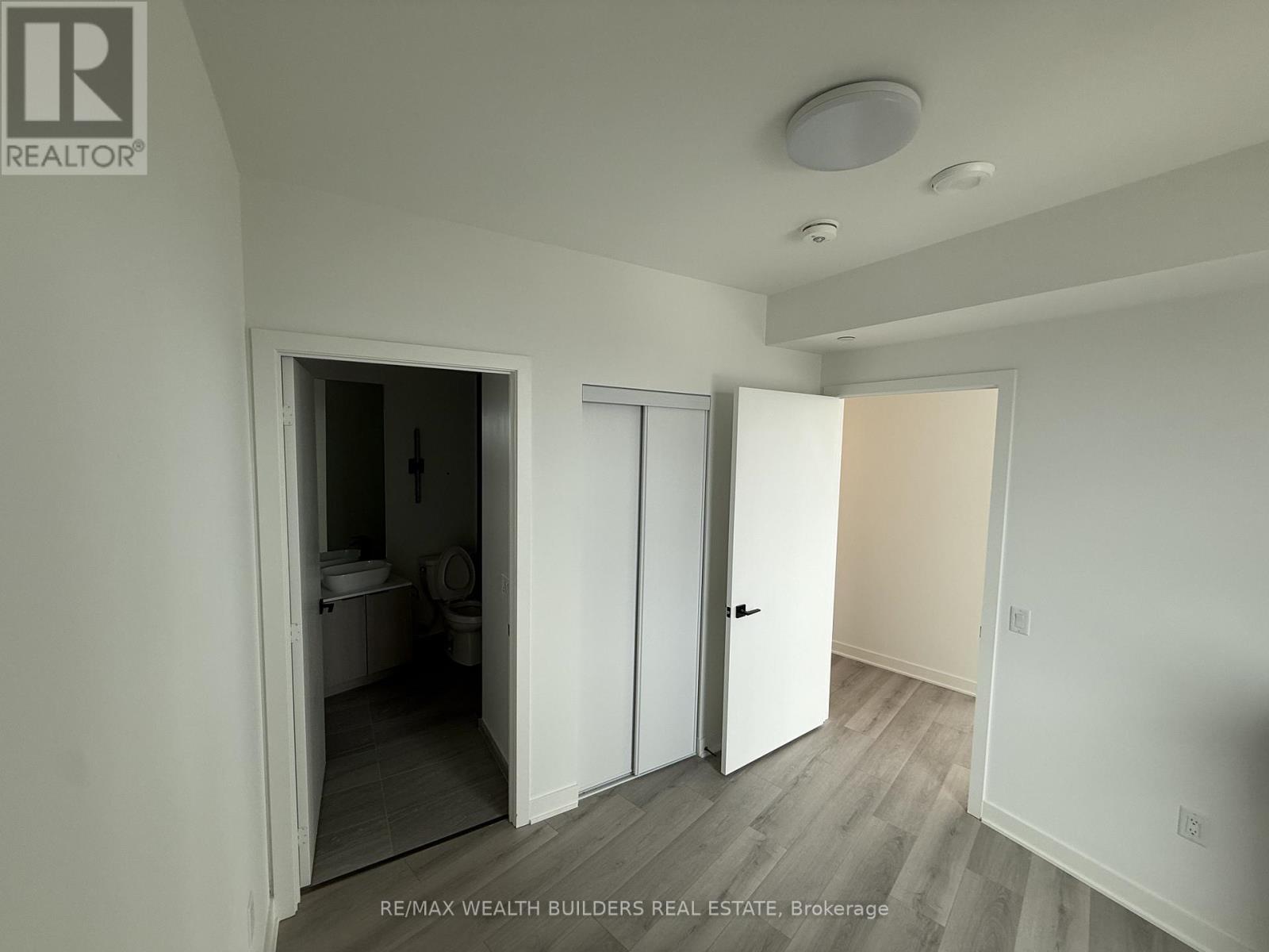 2102 - 1185 Dupont Street, Toronto, Ontario  M6H 0G5 - Photo 12 - W13126952