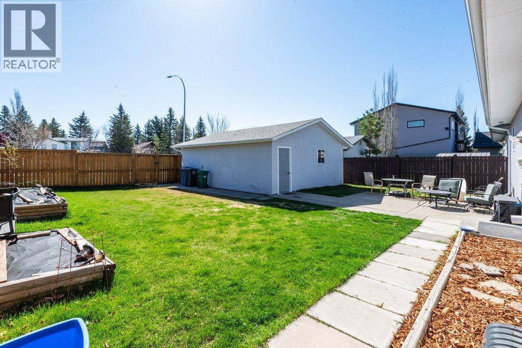 16 Alcock Close, Okotoks, Alberta  T1S 1H1 - Photo 29 - A2309003