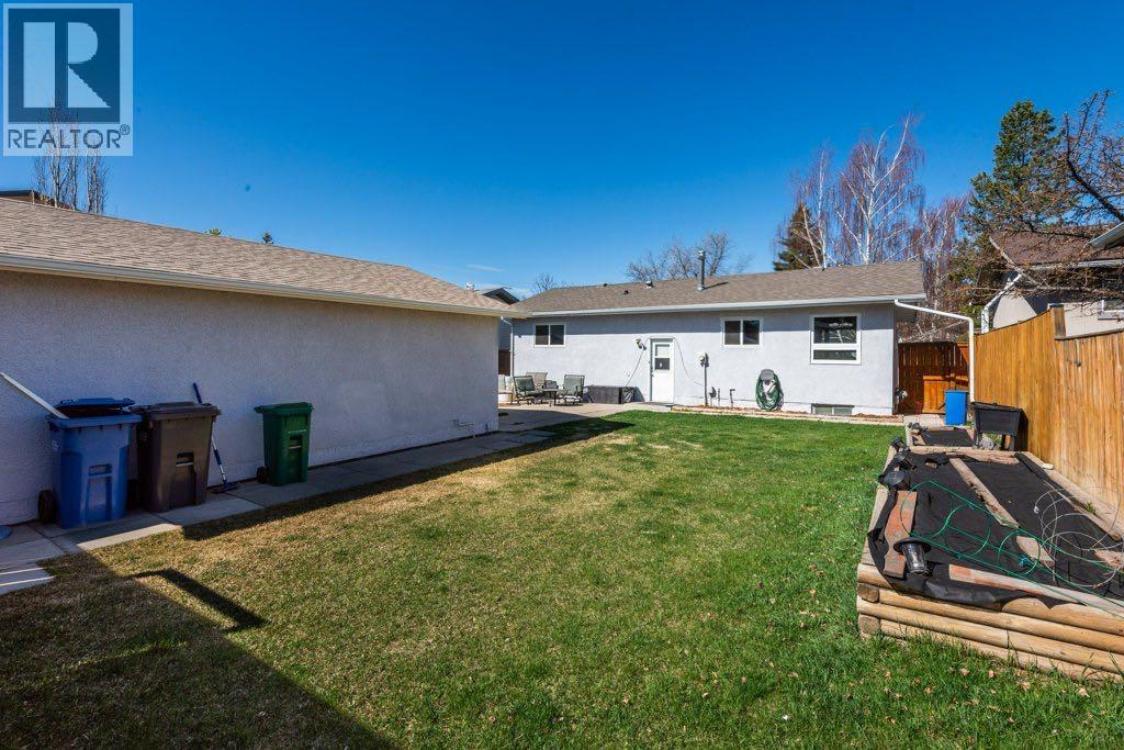 16 Alcock Close, Okotoks, Alberta  T1S 1H1 - Photo 31 - A2309003