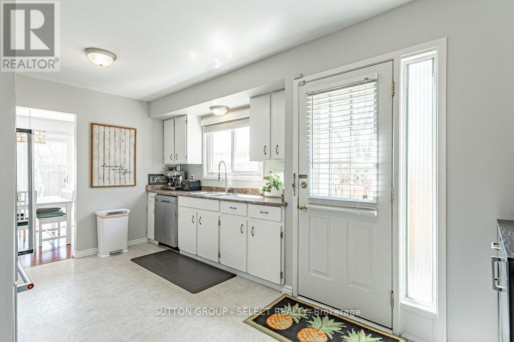 17 Acton Crescent, London South, Ontario  N6E 1W6 - Photo 13 - X13141852
