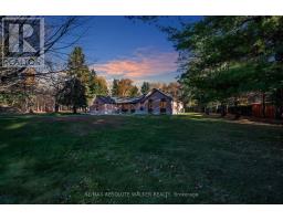 108 MARGARET ANNE DRIVE, Ottawa, Ontario