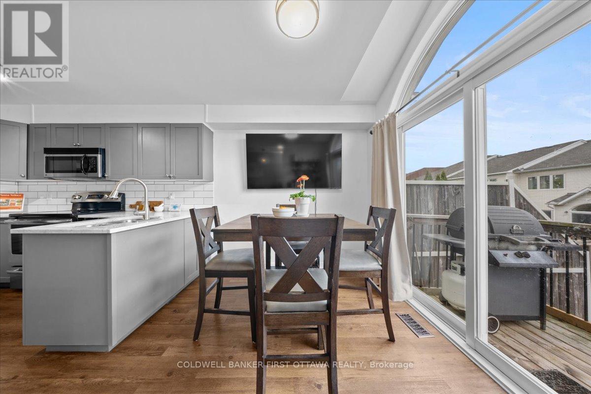218 Flamborough Way, Ottawa, Ontario  K2W 1G5 - Photo 10 - X13141804