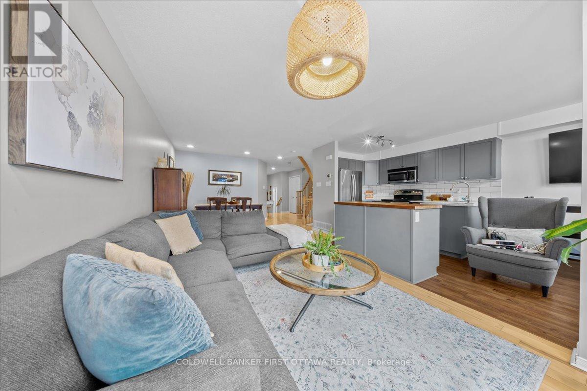 218 Flamborough Way, Ottawa, Ontario  K2W 1G5 - Photo 6 - X13141804
