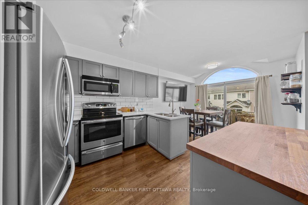 218 Flamborough Way, Ottawa, Ontario  K2W 1G5 - Photo 7 - X13141804
