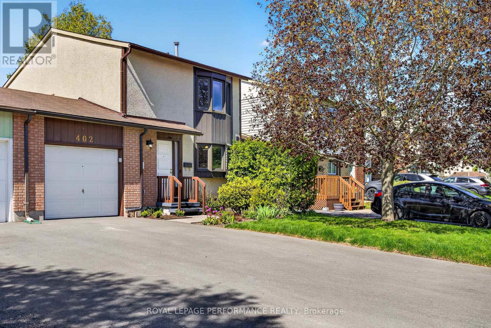 402 Duval Lane, Ottawa, Ontario  K1E 2K2 - Photo 3 - X13141816