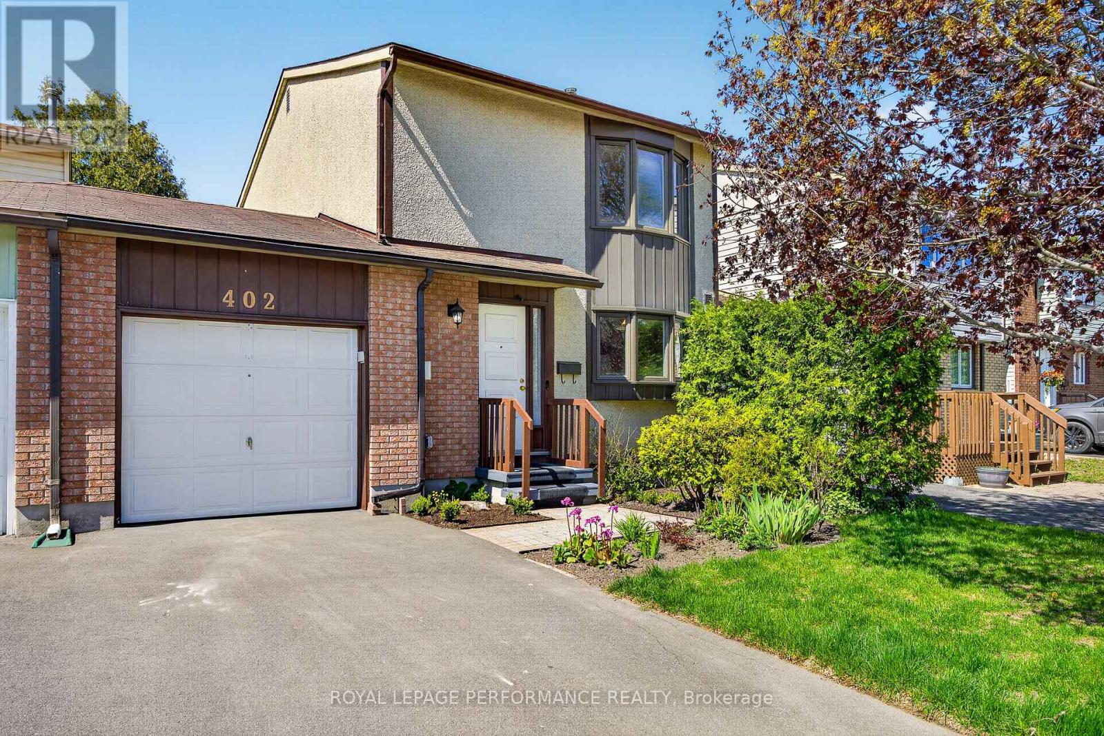 402 Duval Lane, Ottawa, Ontario  K1E 2K2 - Photo 4 - X13141816