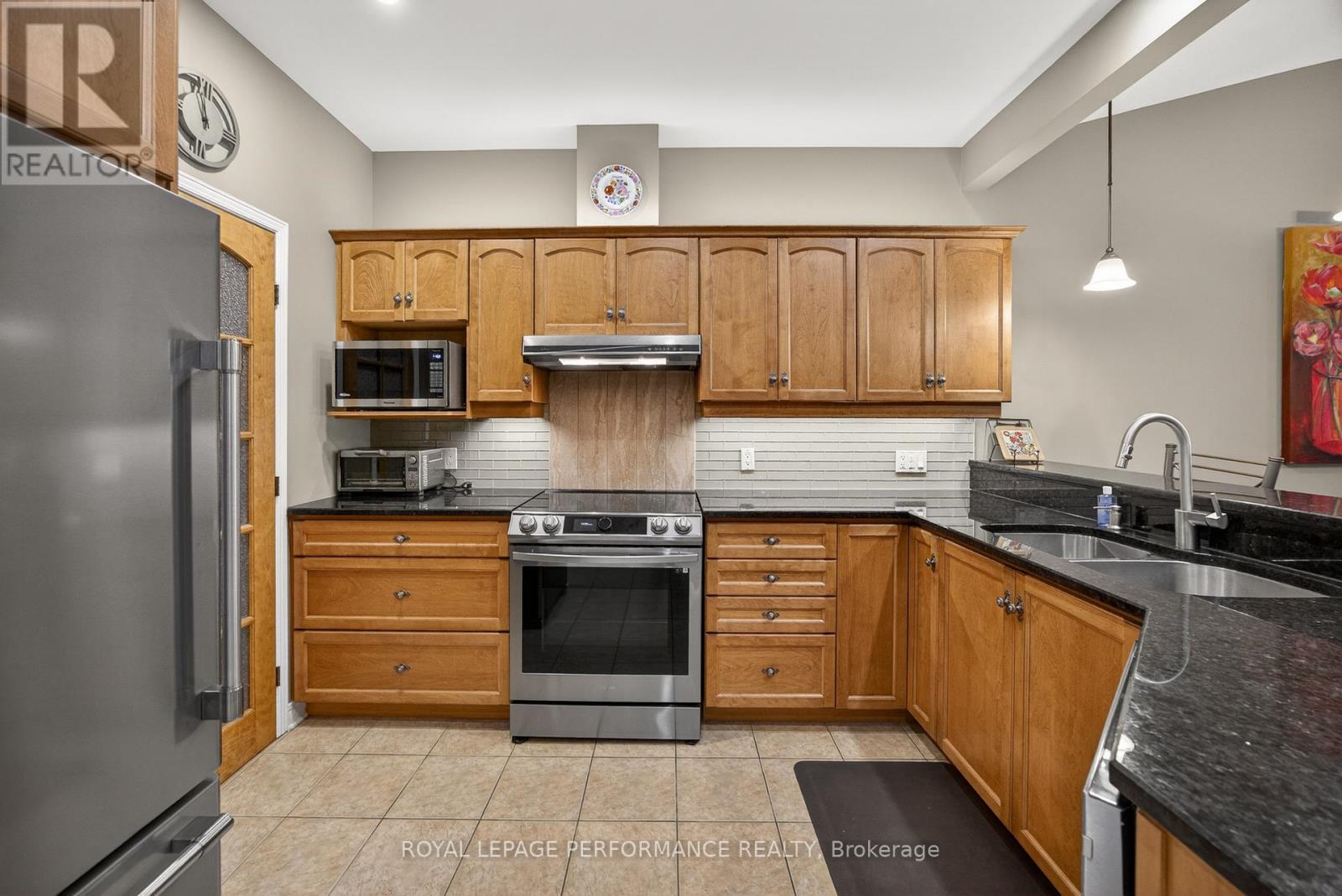 18 Chapelier Private, Ottawa, Ontario  K1E 3Y1 - Photo 12 - X13141830