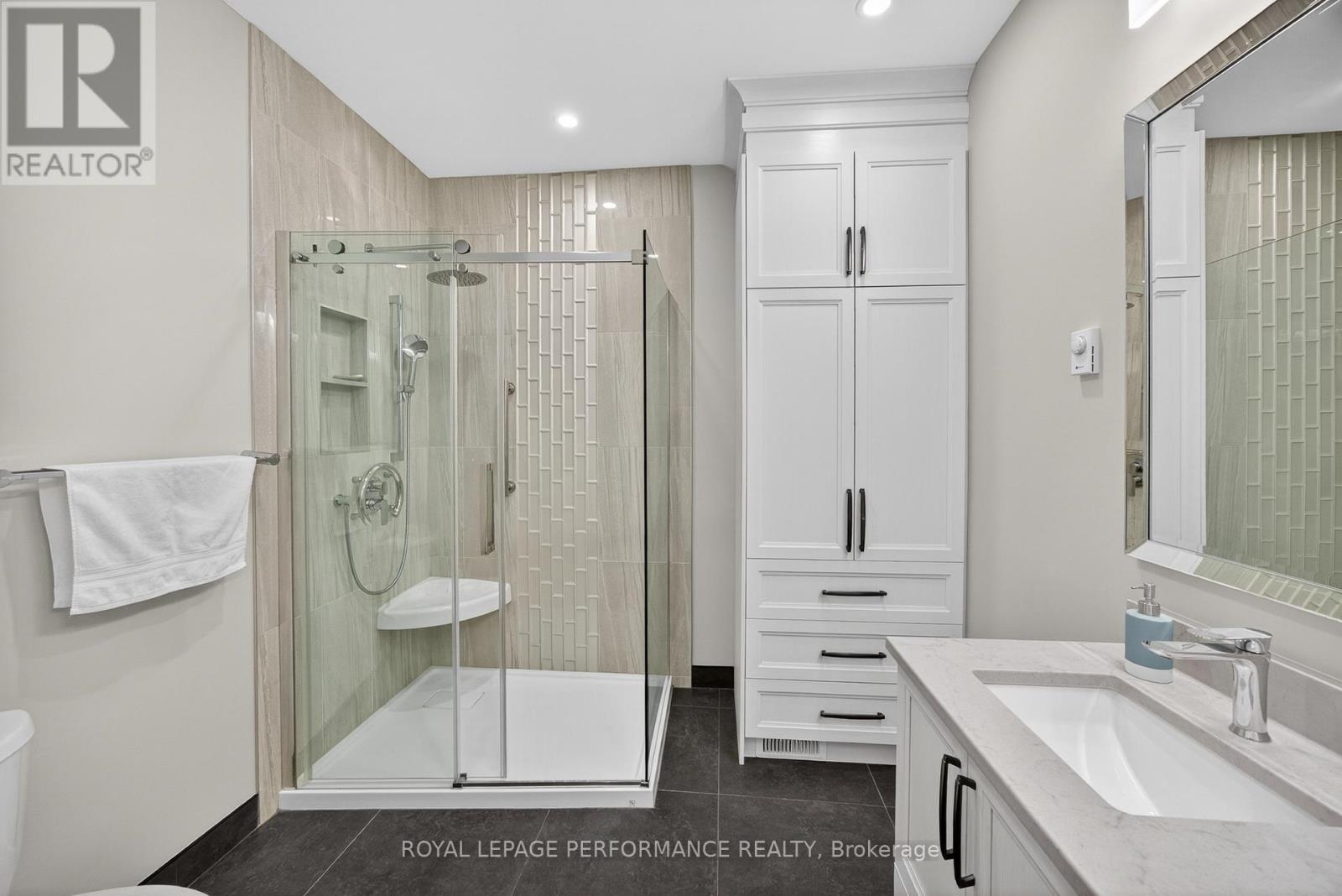 18 Chapelier Private, Ottawa, Ontario  K1E 3Y1 - Photo 32 - X13141830