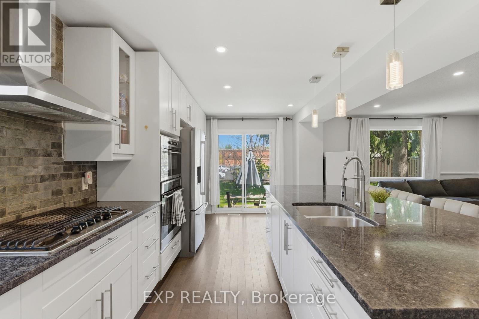 25 Edmund Street, St. Catharines, Ontario  L2R 2G3 - Photo 3 - X13141818