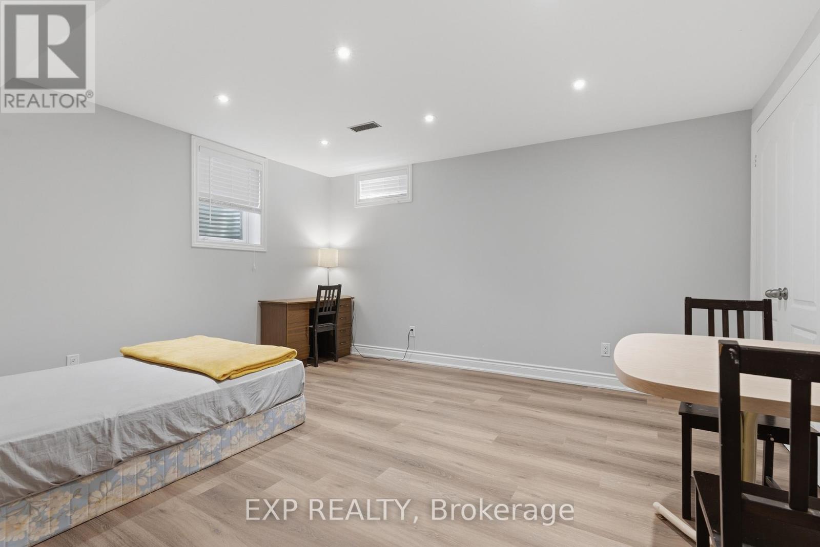 25 Edmund Street, St. Catharines, Ontario  L2R 2G3 - Photo 30 - X13141818
