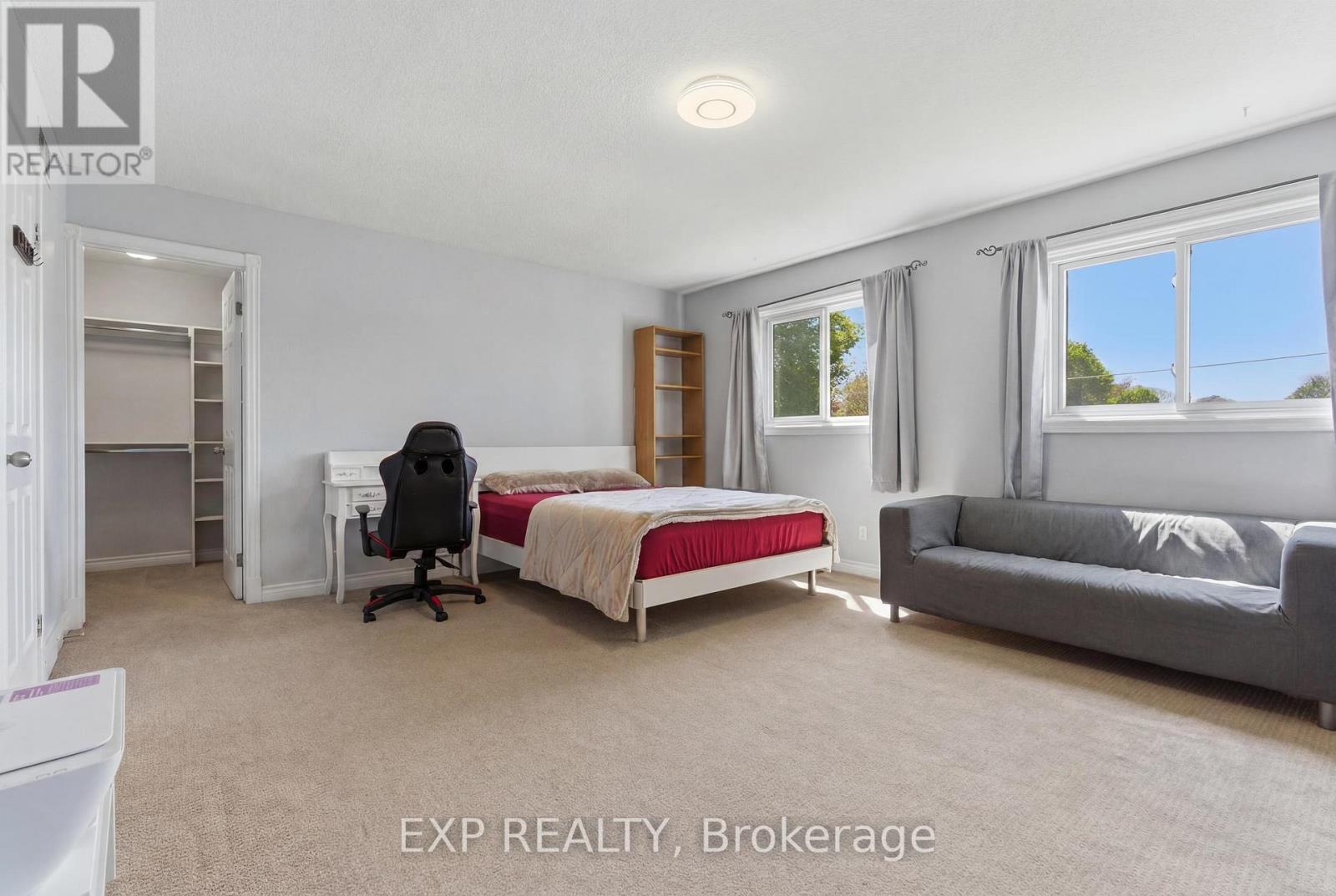 25 Edmund Street, St. Catharines, Ontario  L2R 2G3 - Photo 5 - X13141818