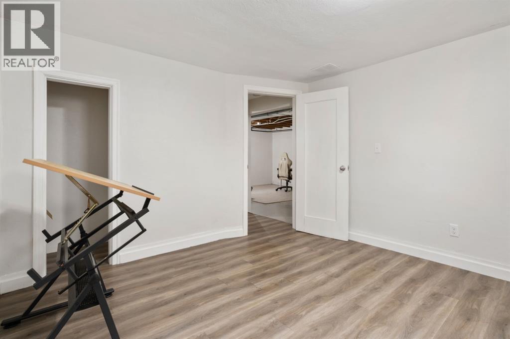 5211 48 Street, Camrose, Alberta  T4V 1M2 - Photo 22 - A2312252