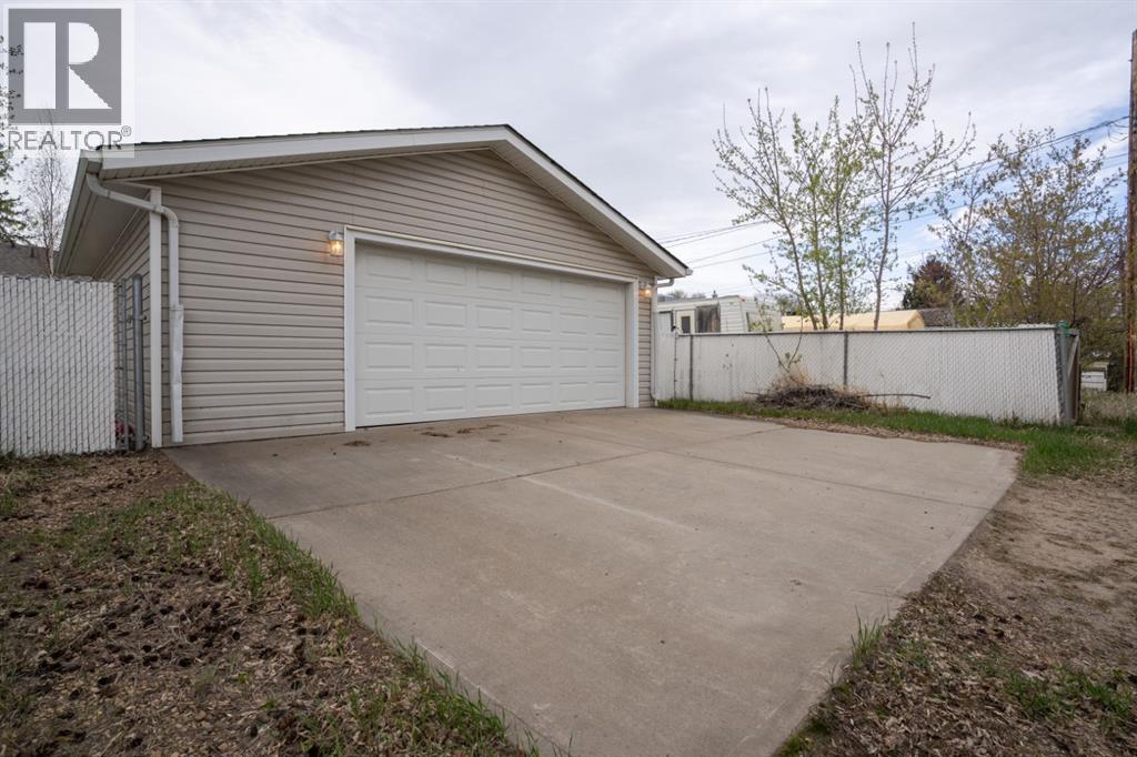 5211 48 Street, Camrose, Alberta  T4V 1M2 - Photo 31 - A2312252