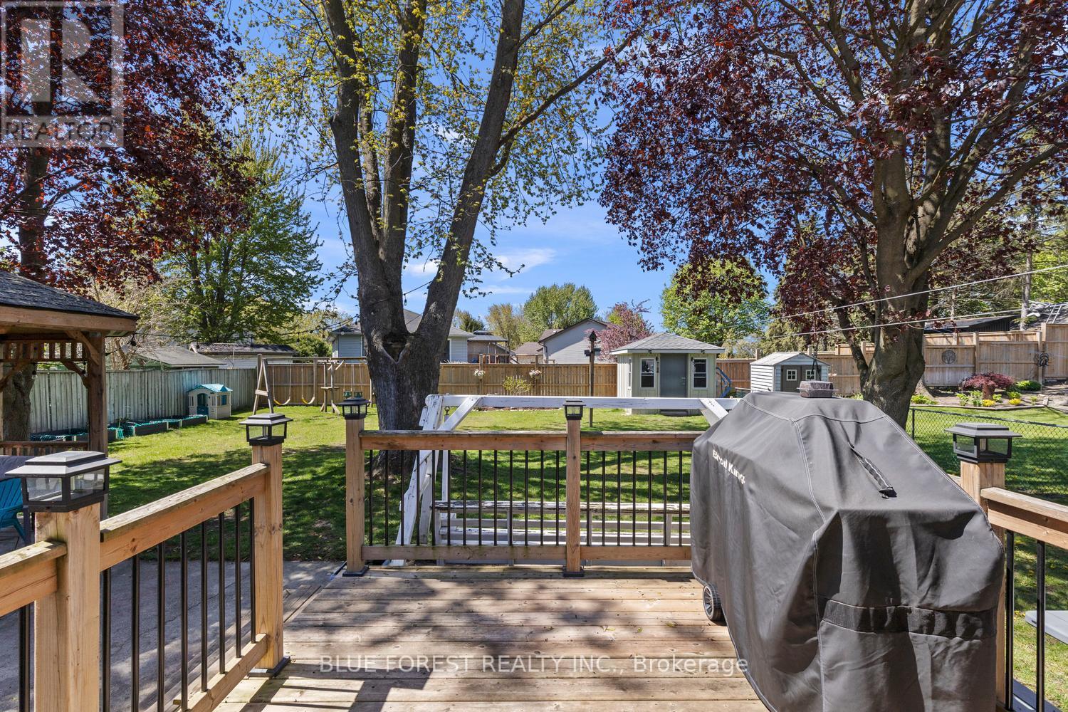 16 Dell Drive, Strathroy-Caradoc, Ontario  N7G 3N5 - Photo 37 - X13141706