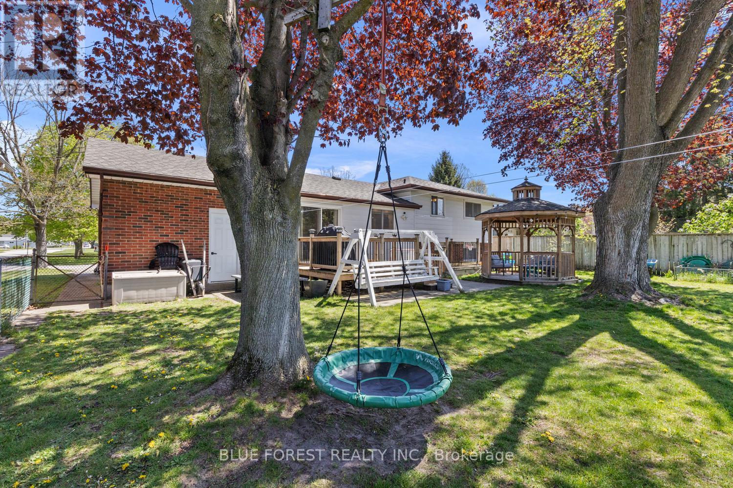 16 Dell Drive, Strathroy-Caradoc, Ontario  N7G 3N5 - Photo 39 - X13141706